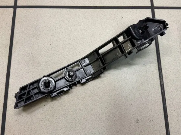 Bumper glijbeugel voor rechts OEM 52535-0D320 image 3