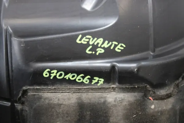 Left Front Wheel Arch Maserati Levante M161 image 3