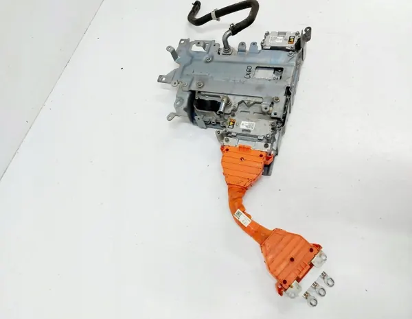 Mazda MS01 30320B Spanningsomvormer voor CX-60 PHEV image 3