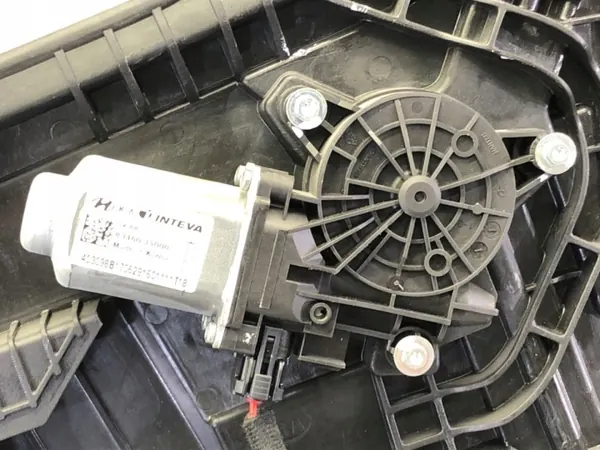 OEM 81420-J5000 Regulador Ventana Trasera Derecho Kia Stinger image 3