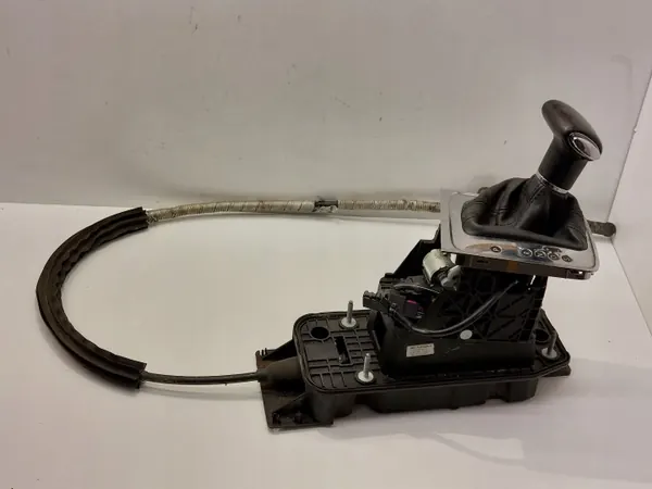 Levier de Vitesses OEM 1K0713061 pour VW Passat B6 Break 2.0 TDI image 2