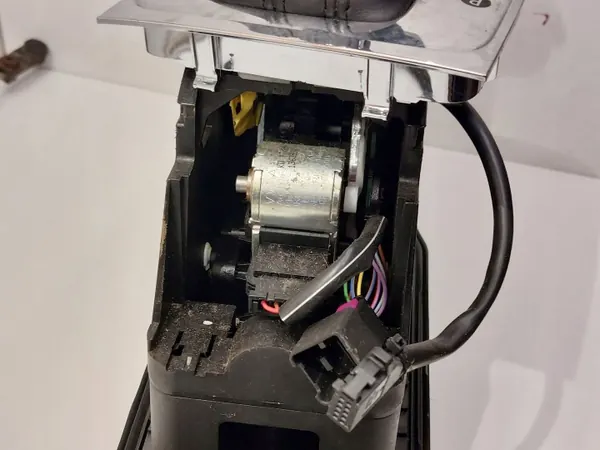 Levier de Vitesses OEM 1K0713061 pour VW Passat B6 Break 2.0 TDI image 3
