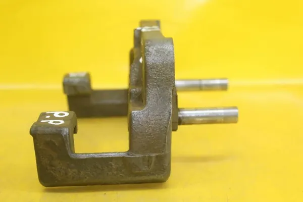 Yugo de sujeción delantero derecho OEM 4278 BMW E60 image 8