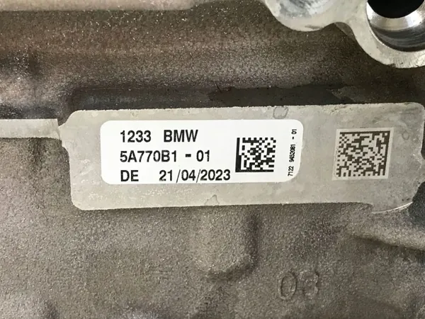 Motor Eléctrico BMW Trasero OEM 5A770B1 - Usado image 10
