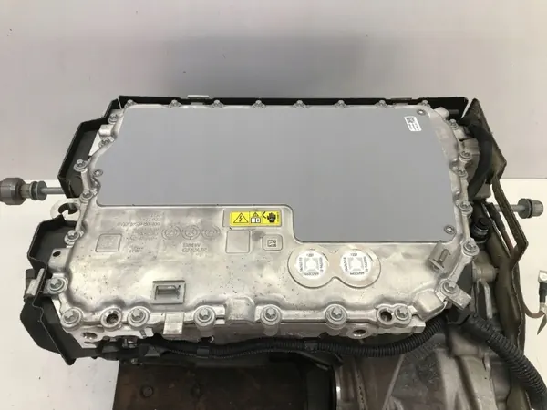 Motor Eléctrico BMW Trasero OEM 5A770B1 - Usado image 3
