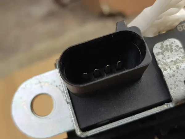 Baklucka Lås - SEAT Leon II, Altea XL, Ibiza IV - OEM image 5