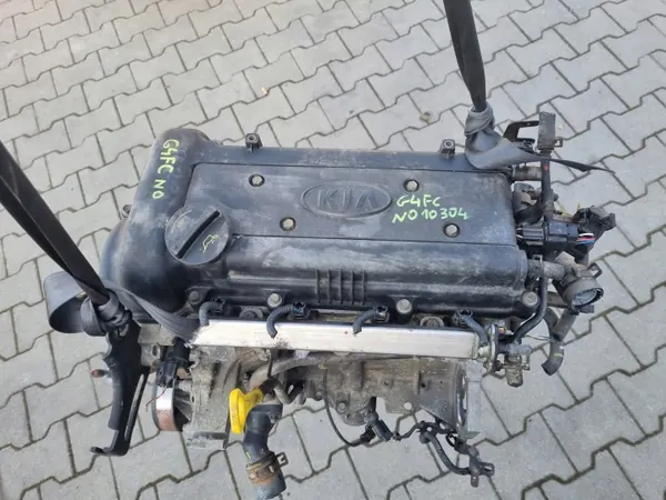 Motor gasolina G4FC 1.6 - Kia OE usado image 5