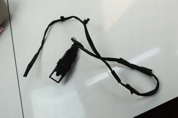 Mercedes W211 E-Class Twilight Sensor OEM 2118701310 image 2
