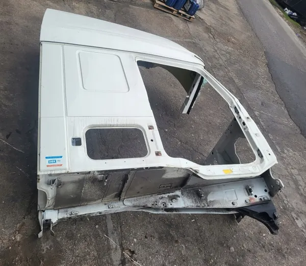 Cadre de quart de cabine DAF XF 106 20R - OEM Kabina Bok Ćwiartka Szkielet image 2