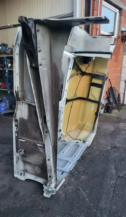 Cadre de quart de cabine DAF XF 106 20R - OEM Kabina Bok Ćwiartka Szkielet image 5