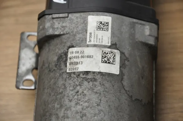 OEM 8528480000A Ohjausmoottori Mercedes E-luokka 2016 image 3