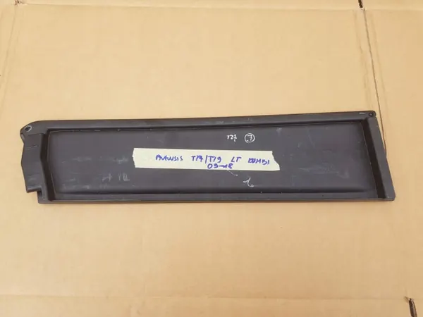 OEM 64744-05010 Separador maletero izquierdo Toyota Avensis image 3