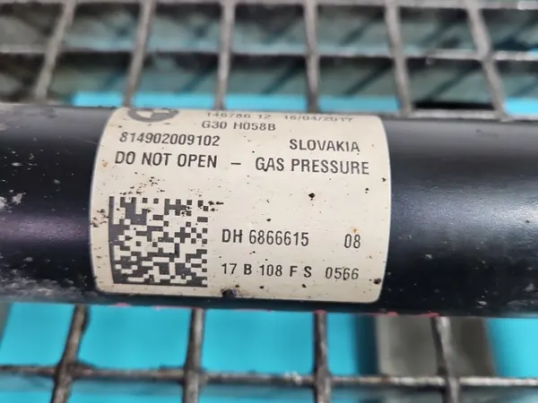 Hinterer Linker Stoßdämpfer OEM 14678612 BMW G30 image 4