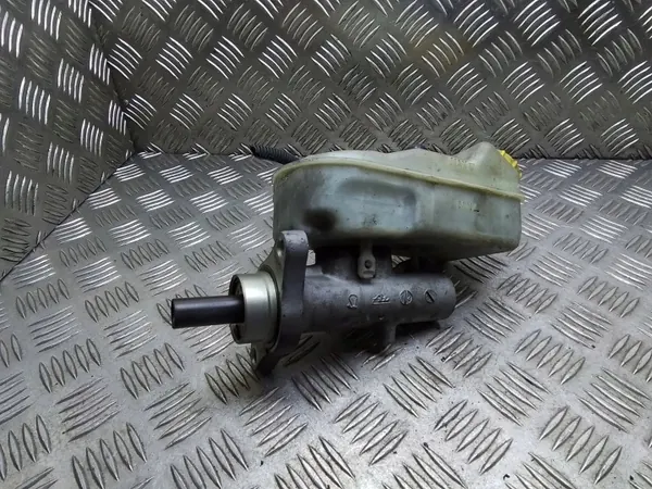 Cilindro de freno VW OEM 7H0611303 para 2.5L diésel image 4