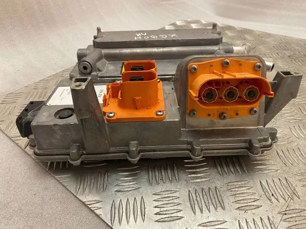 Wechselrichter Volvo XC90 2020 OEM 31673208 image 7