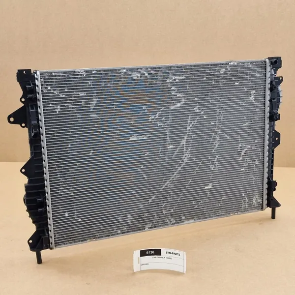 Radiateur d'eau Jaguar OE OEM 9LN&! GJ32-8005-CB image 7
