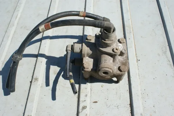 Renault WABCO relaisklep 9730113000 image 3