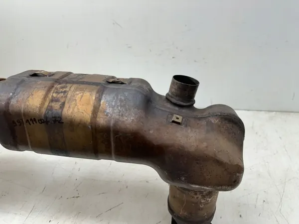 Porsche 911 997 Turbo S Pakoputken Vaimennin OEM 99711100772 image 6
