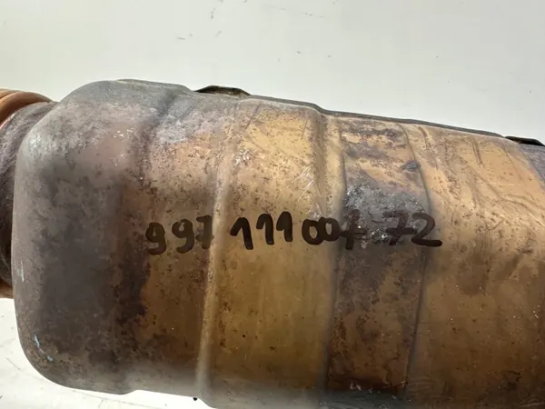 Porsche 911 997 Turbo S Pakoputken Vaimennin OEM 99711100772 image 8