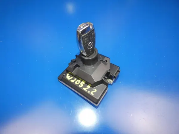 Mando Mercedes OEM A2059006713 - Usado image 2
