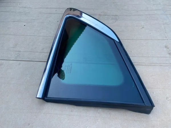 OEM 833062109R Höger Bak Karossglas Renault Megane IV image 8