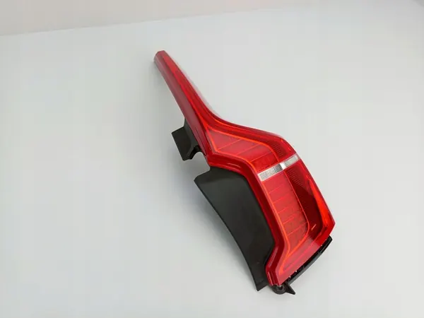 VOLVO XC90 II 2 2014- Luz Trasera Derecha 32228827 image 3