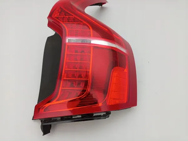 VOLVO XC90 II 2 2014- Luz Trasera Derecha 32228827 image 5