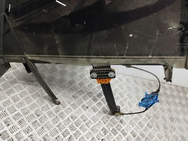 Audi A4 S4 B6 2003 Regulador de janela traseira direita OEM 8E0839462B image 7