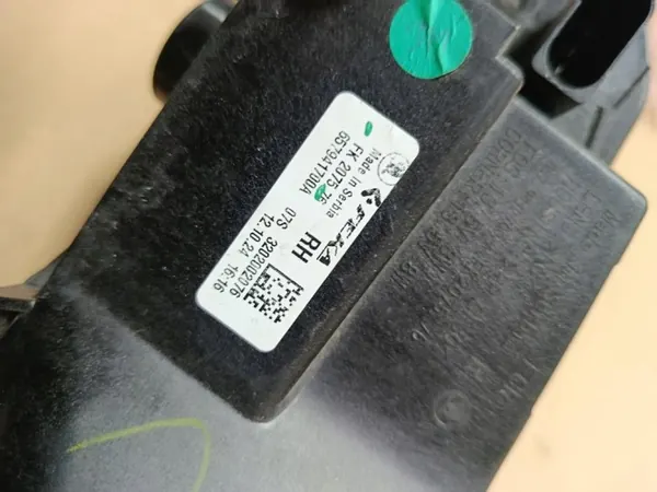 Phare Droit Halogène LED DRL OEM 657941700A pour Skoda Scala image 5