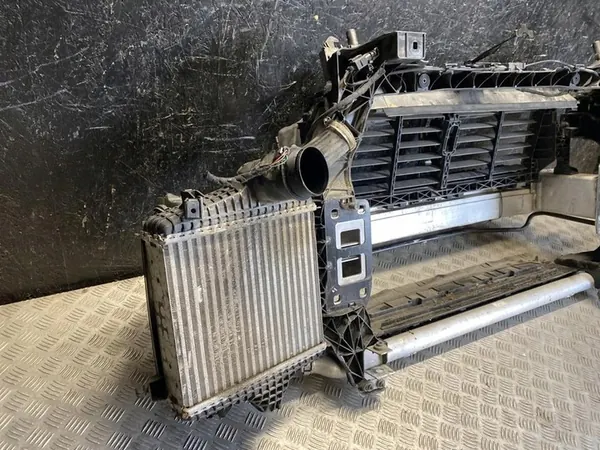 Reforço dianteiro Volkswagen Touareg III CR 2024 OEM image 5