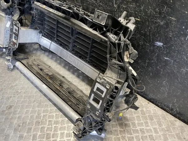 Reforço dianteiro Volkswagen Touareg III CR 2024 OEM image 6