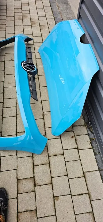 VW UP! Lift 2016- Framhjälm Röd 1S0823031F image 3