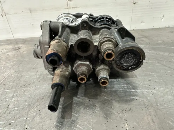 Lufttrocknerventil OEM K048308 für Iveco Stralis image 3