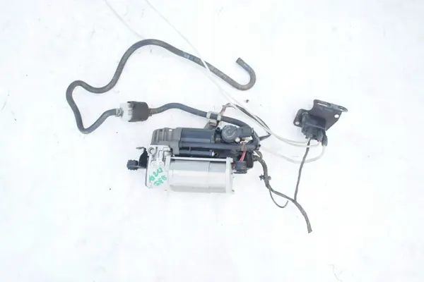 Mercedes-Benz Hinterachsluftfederung Kompressor OEM A2513200158 image 2