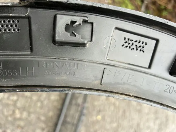 Renault Austral Para-lama traseiro esquerdo OEM 788751178RA image 4