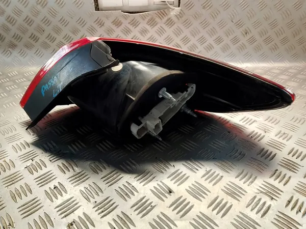 Lámpara trasera izquierda VW Passat CC 3C8945095D image 2