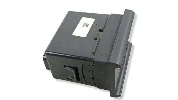 Kia USB-aansluiting OEM 98120J5000 - Gebruikte Staat image 3