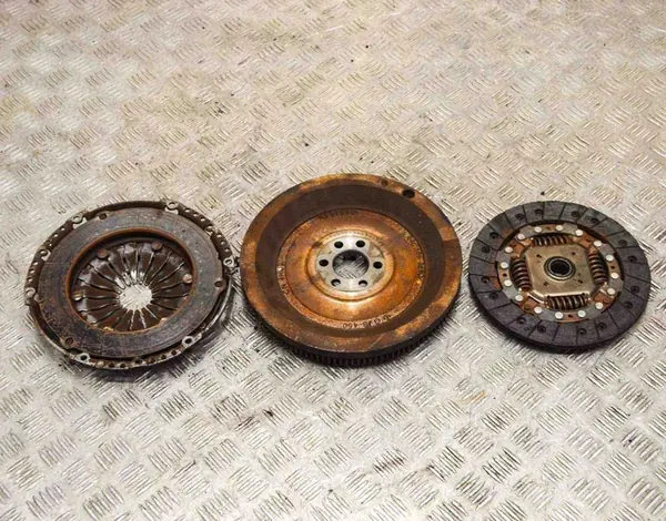 Conjunto de embreagem VW POLO 1.0L 2016 04C141031C image 2