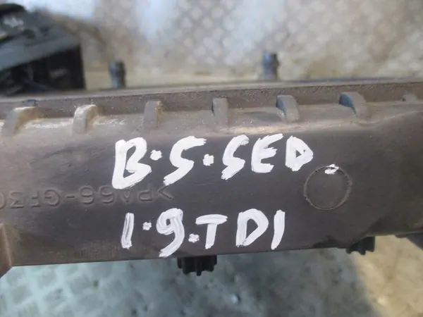 A/C Kondenseri VW PASSAT B5 3B0260401B image 7