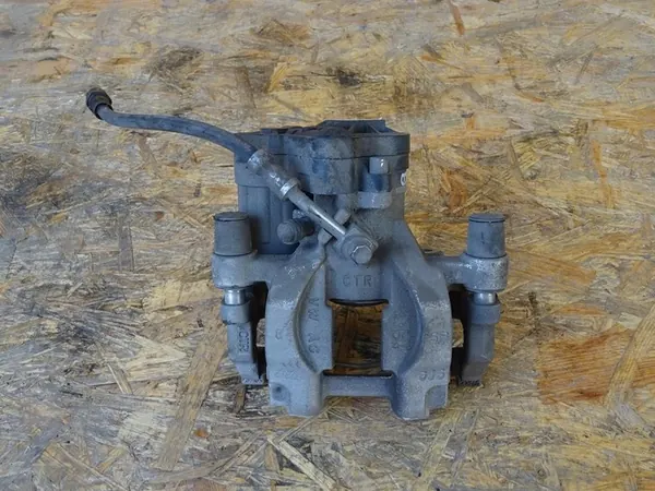 SEAT TARRACO TIGUAN 2.0 TDI Rechte Hintere Bremssattel 3Q0615406R image 2