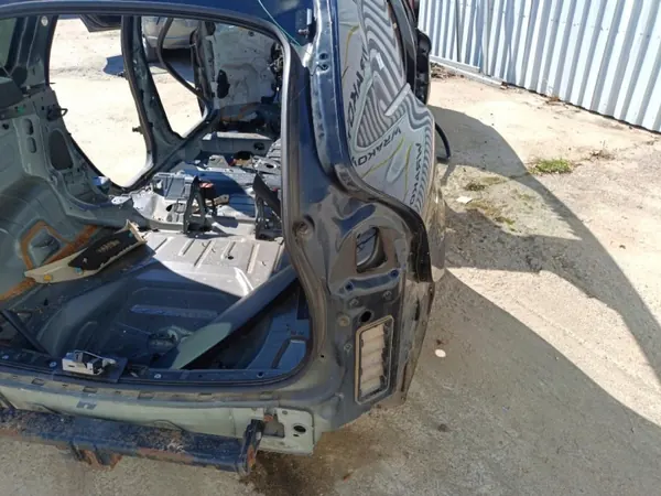 Garde-boue arrière droit OEM 01 pour Volvo XC60 I image 3