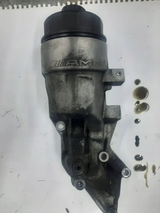 Oljefilterhus OEM A1561800410 för Mercedes M156 image 2
