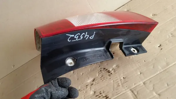 Luz trasera derecha Skoda Superb 3T 2013-2015 OE image 10