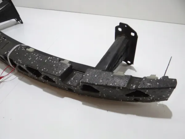 OEM 8051697 Förstärkningsbalk framstötfångare BMW E88 image 6