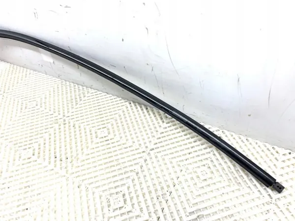 Moldagem de teto esquerda OEM 7483155 para BMW F44 image 3