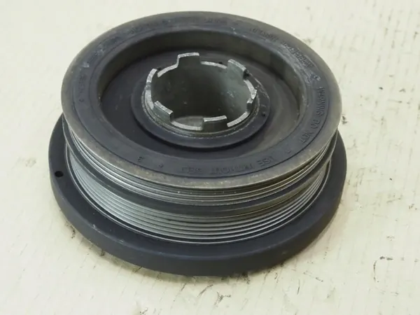 OEM drb5esr6dtf7ygiuymft7n6dr75e Kampiakselin hihnapyörä Käytetty image 2