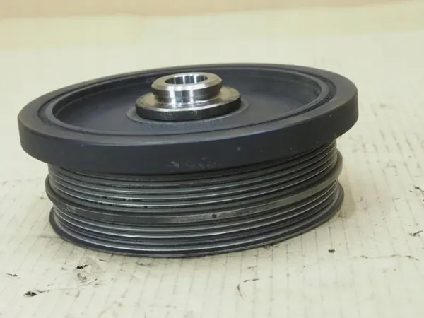 OEM drb5esr6dtf7ygiuymft7n6dr75e Kampiakselin hihnapyörä Käytetty image 4