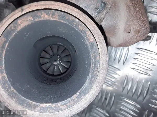 Turbocompressor Chevrolet Nubira 2000TD usado OEM image 7