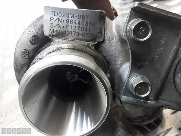Turbocompressor Chevrolet Nubira 2000TD usado OEM image 8