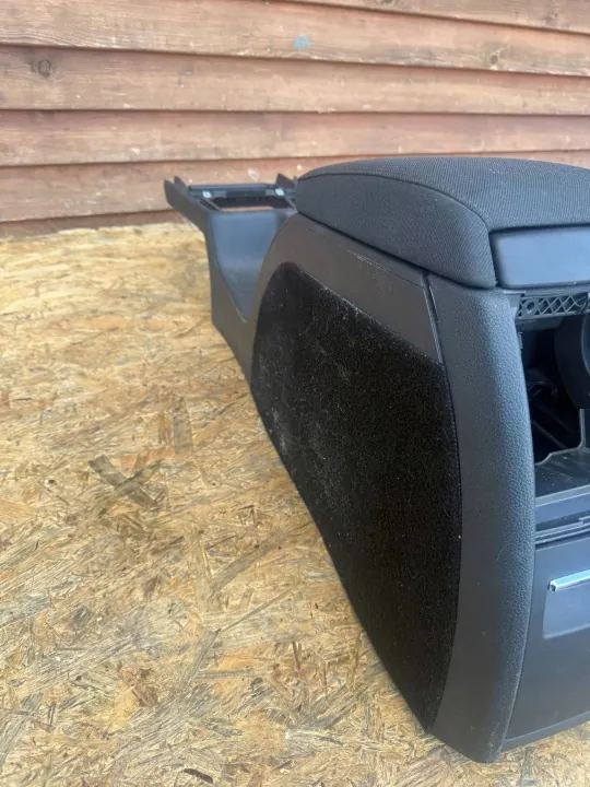 Accoudoir console Skoda Superb B6 OEM 3T0863241 image 5